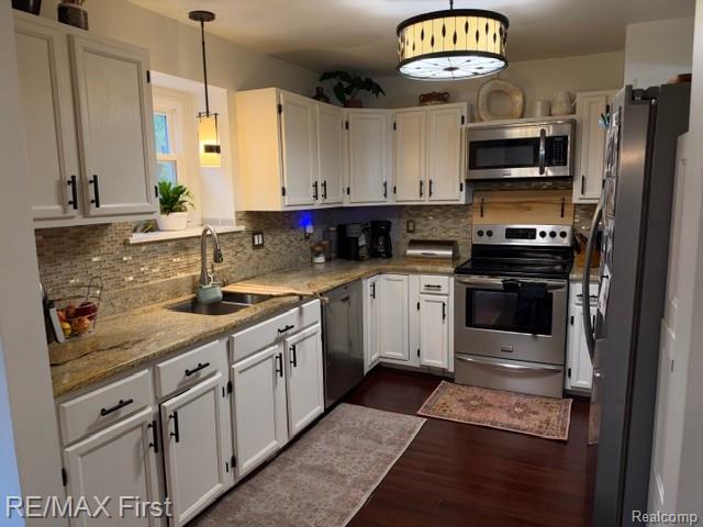 1645 Sarah Lane Property Photo 14