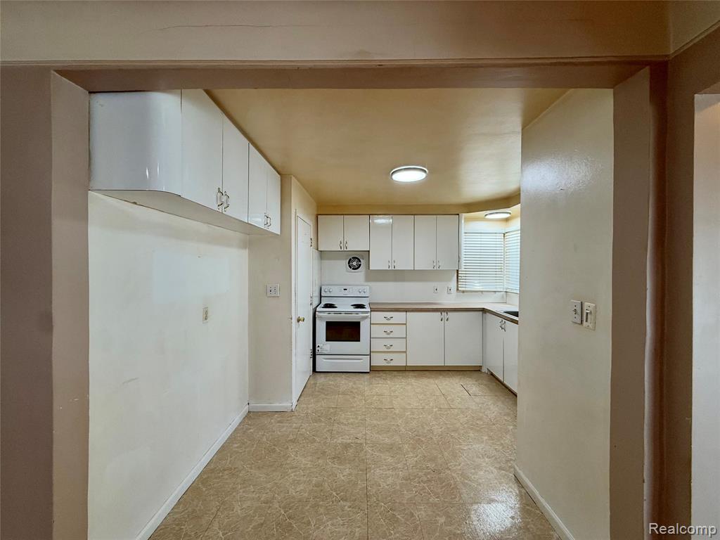 23630 Morton Street Property Photo 7