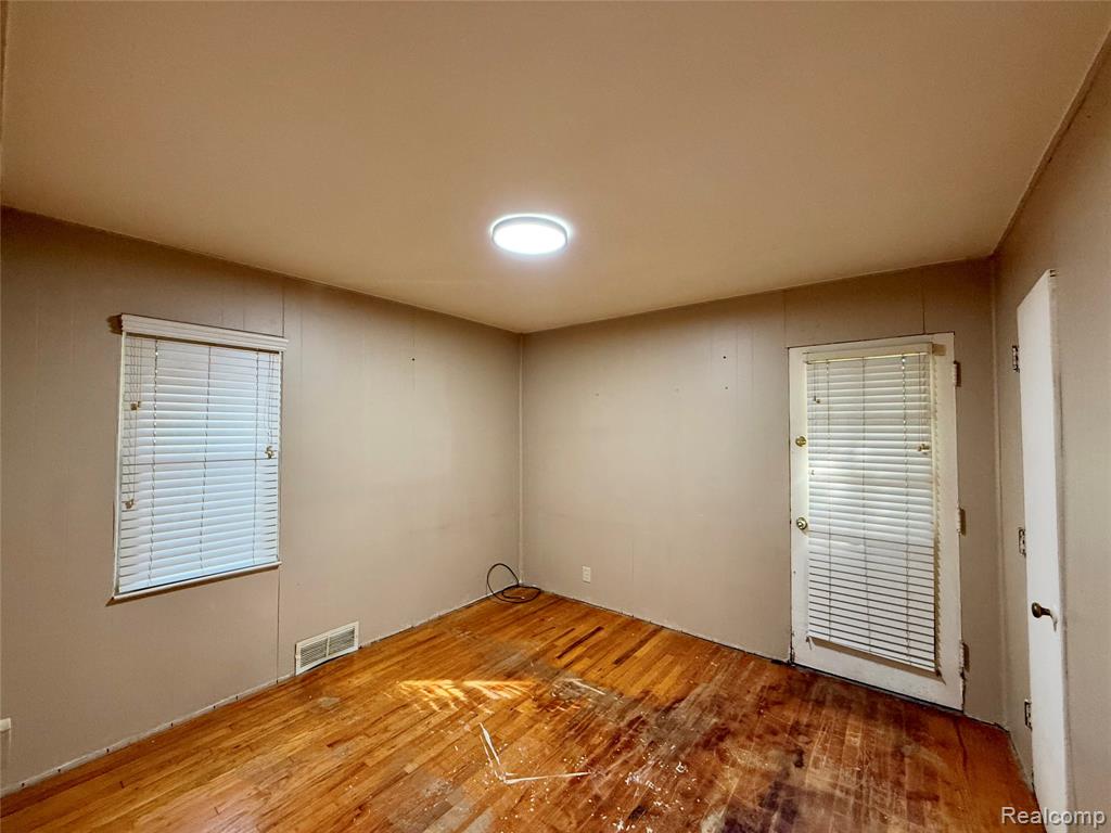 23630 Morton Street Property Photo 15