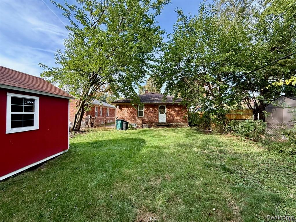 23630 Morton Street Property Photo 24