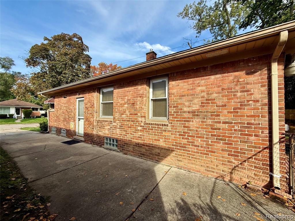 23630 Morton Street Property Photo 25