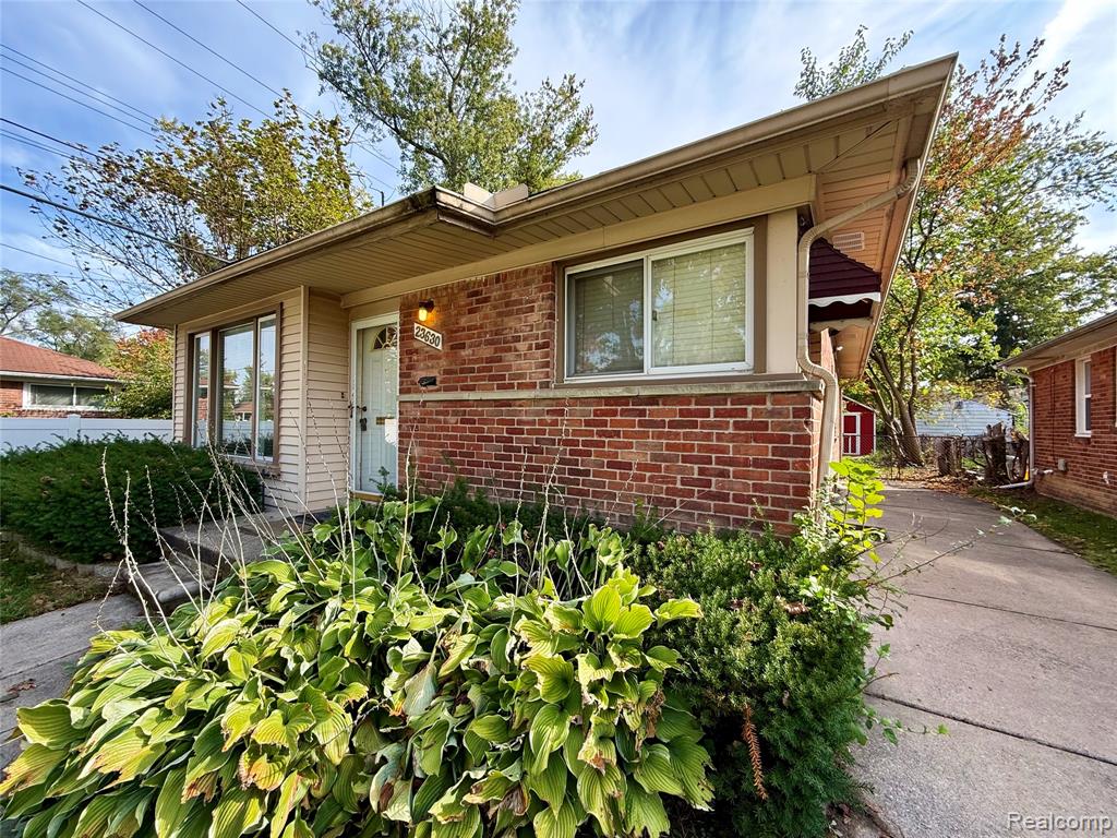 23630 Morton Street Property Photo 26