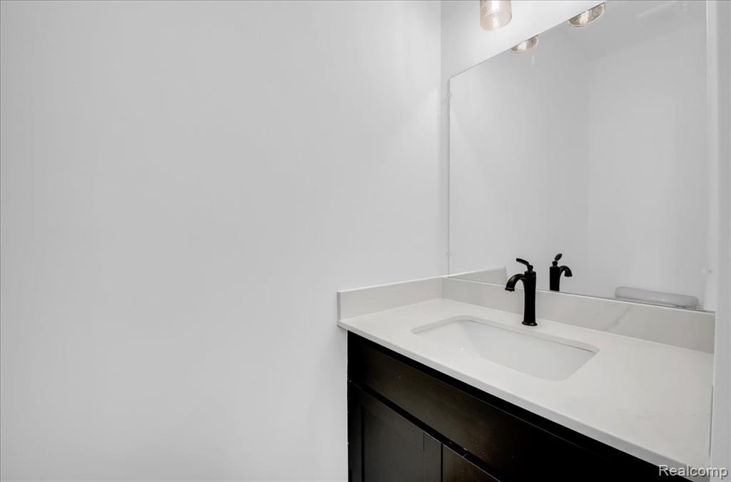 512 Village Lane Property Photo 14