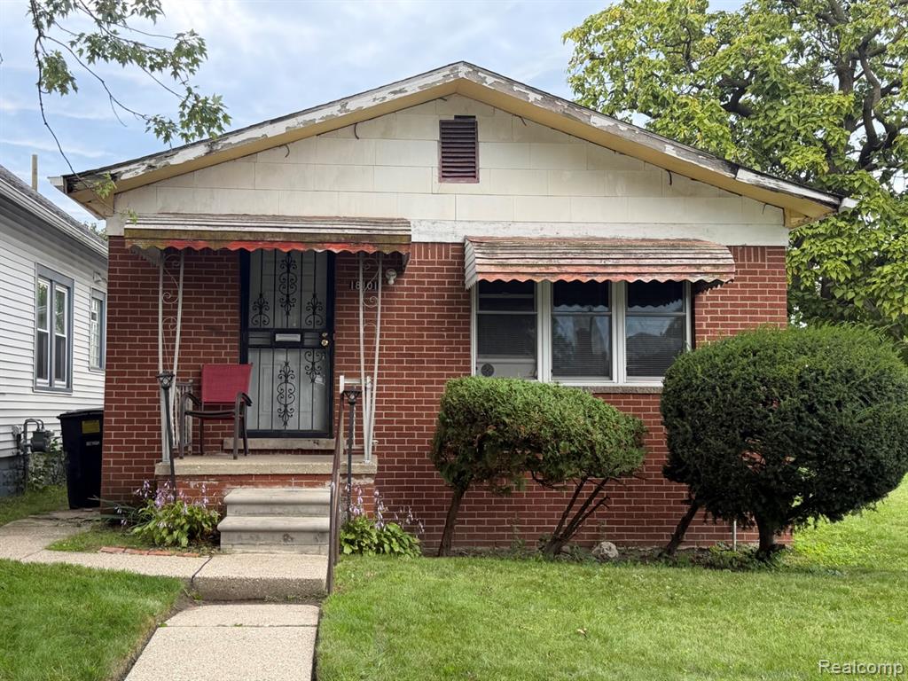 18101 Sunset Street Property Photo 1