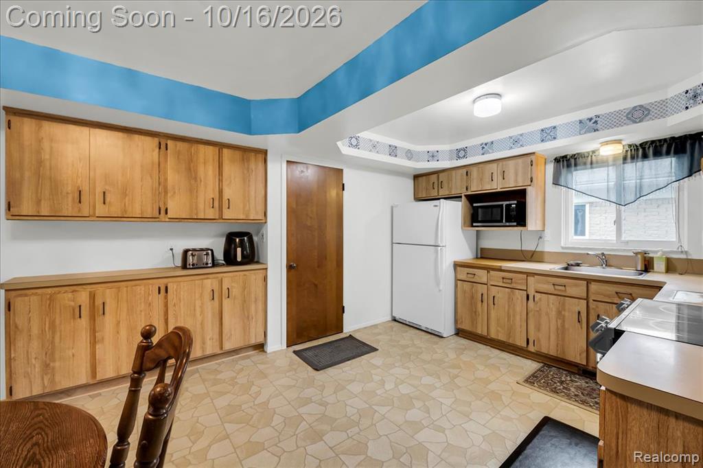 2855 Saratoga Drive Property Photo 10