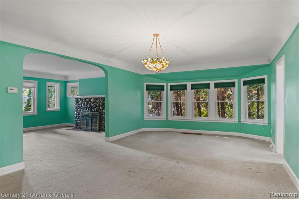 238 Alberta Street Property Photo 10
