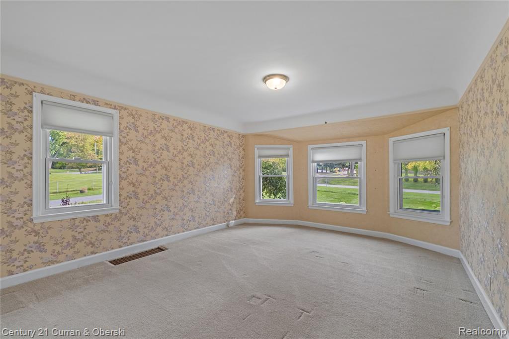 238 Alberta Street Property Photo 11