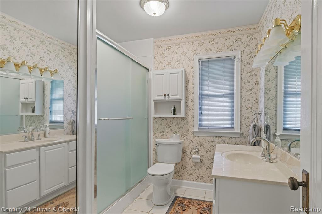 238 Alberta Street Property Photo 14