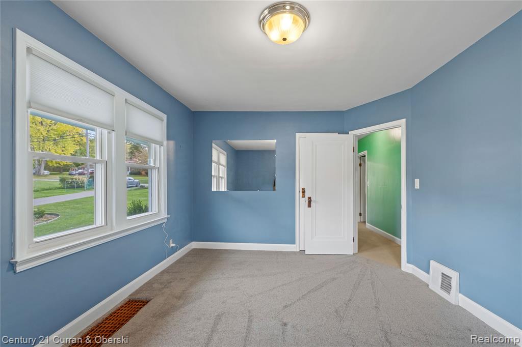 238 Alberta Street Property Photo 16