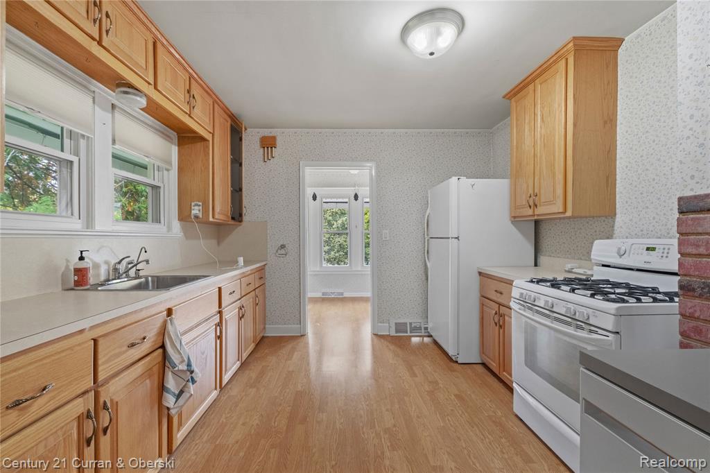 238 Alberta Street Property Photo 19