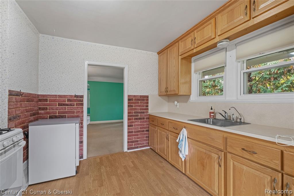 238 Alberta Street Property Photo 21