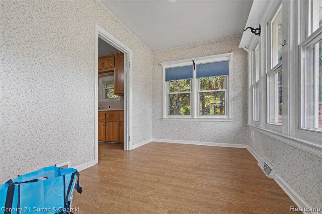238 Alberta Street Property Photo 24