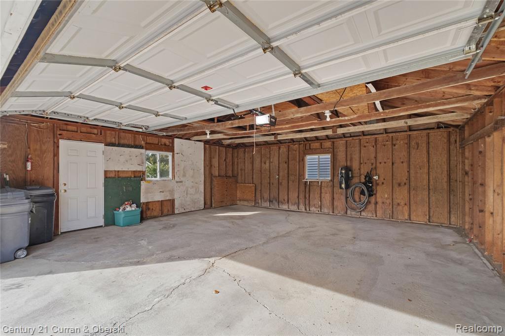 238 Alberta Street Property Photo 32
