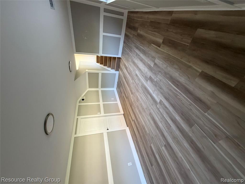 2906 Marshall Street Property Photo 10