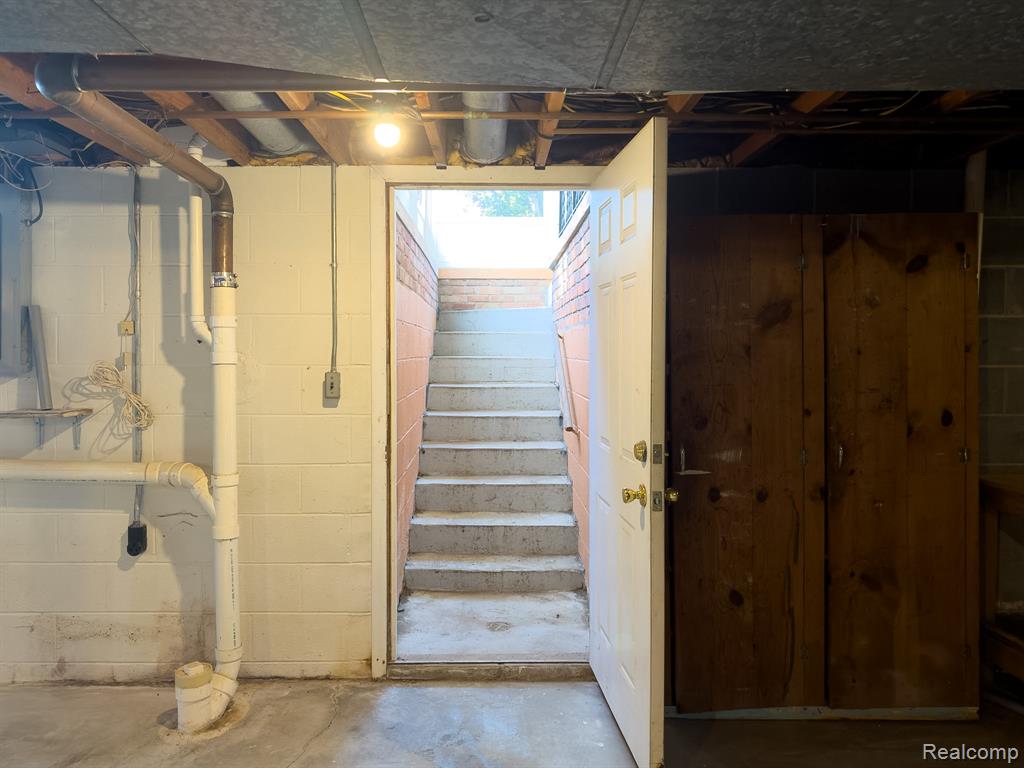 1353 Alhi Street Property Photo 34