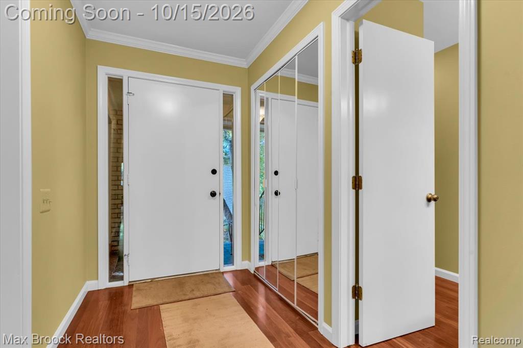 1168 Glenpointe Court Property Photo 6