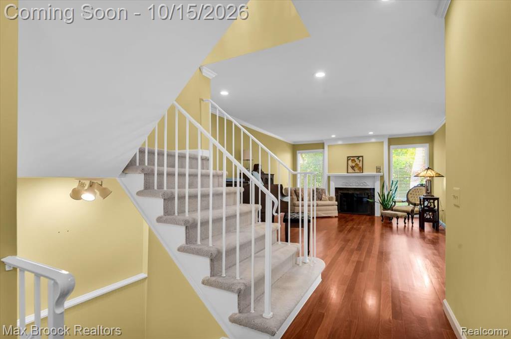 1168 Glenpointe Court Property Photo 7