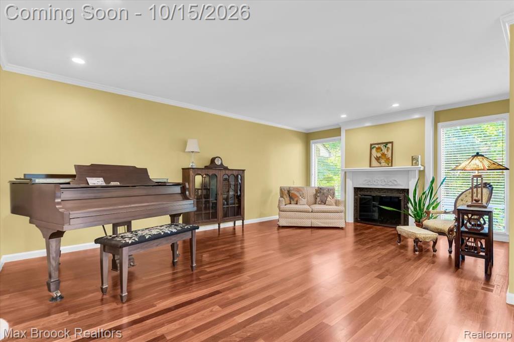 1168 Glenpointe Court Property Photo 8