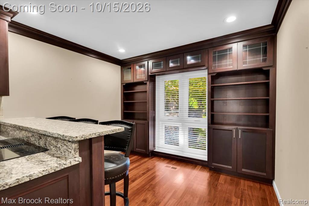 1168 Glenpointe Court Property Photo 16