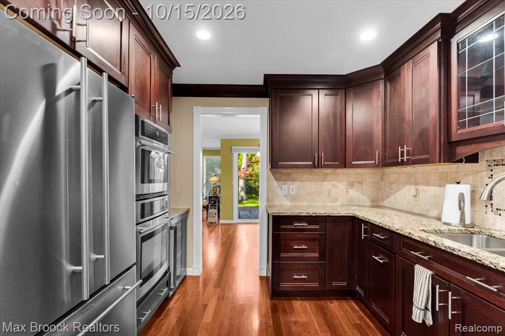 1168 Glenpointe Court Property Photo 17