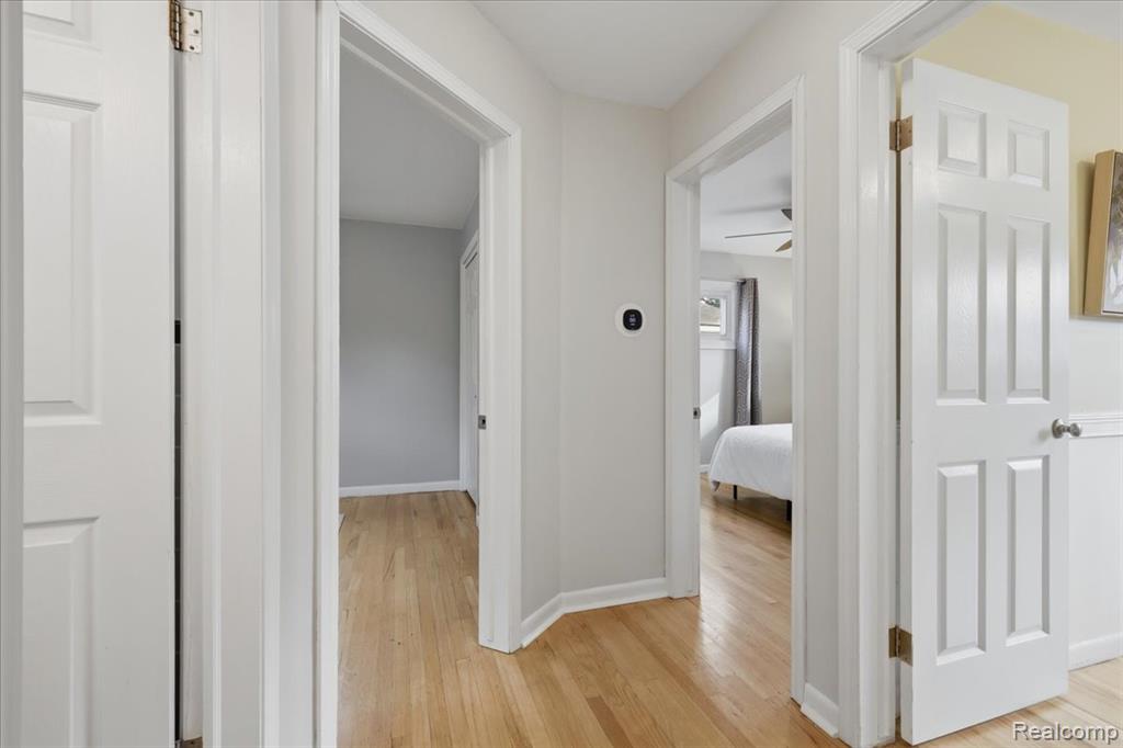 2932 Maplewood Avenue Property Photo 10