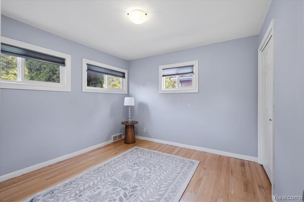 2932 Maplewood Avenue Property Photo 13