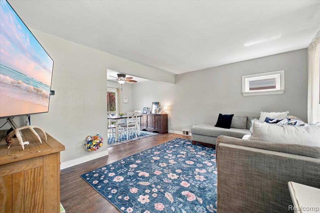 607 Ashburnham Street Property Photo 6