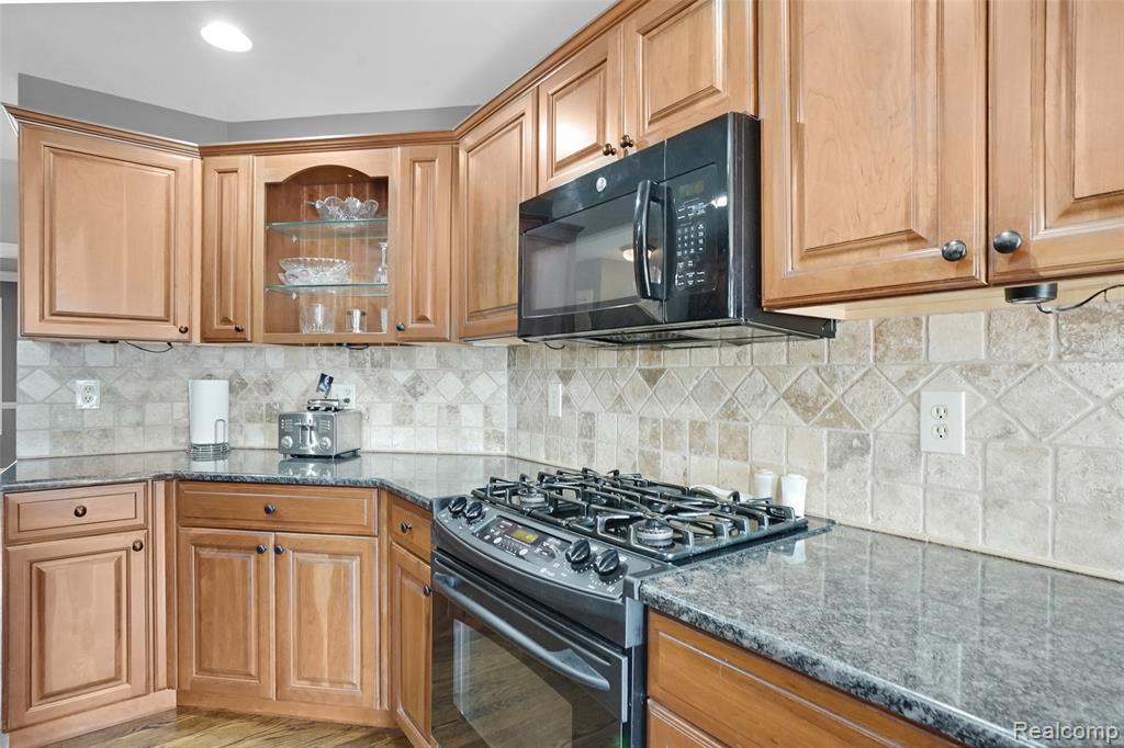 10244 Cornerstone Drive Property Photo 14