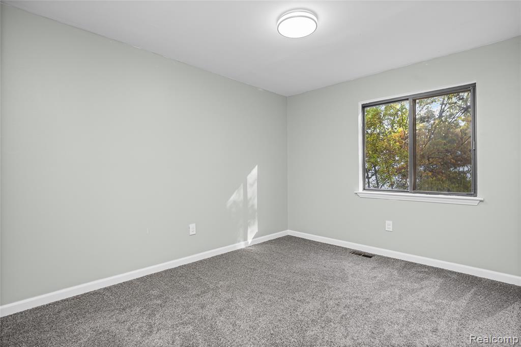 321 Tanglewood Circle Property Photo 14