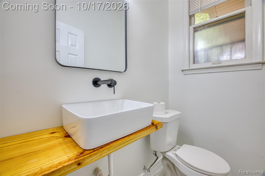 19406 Greenwald Drive Property Photo 16