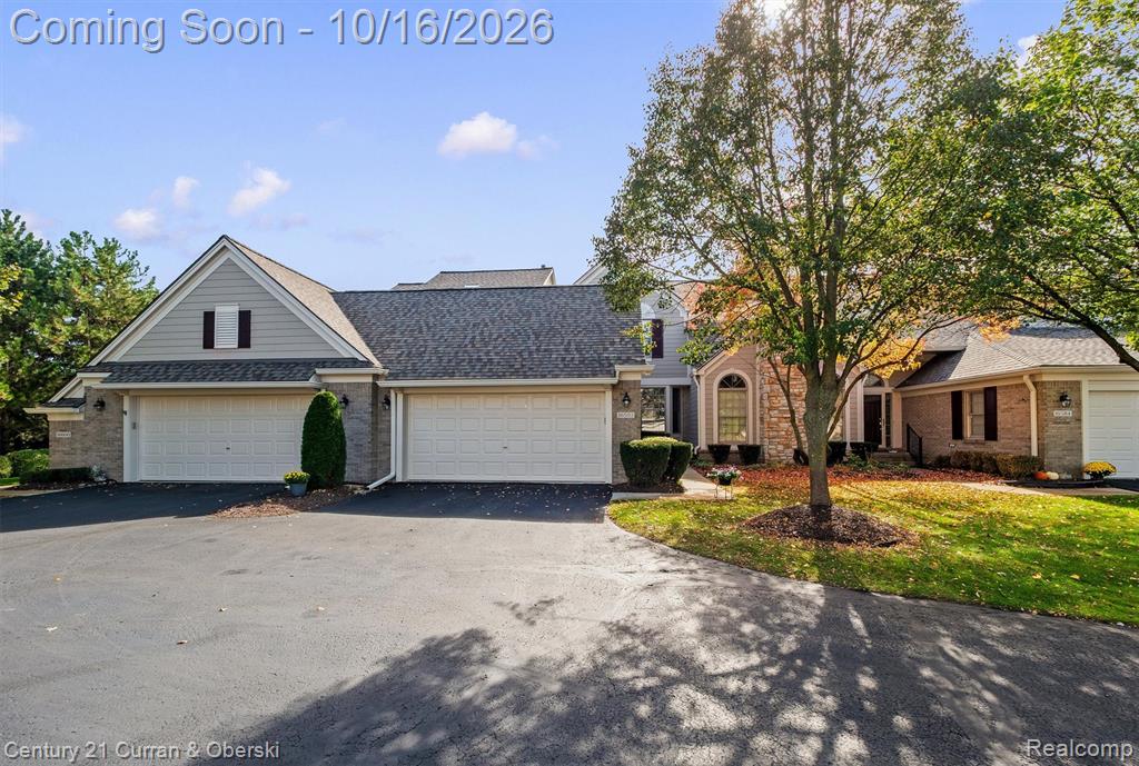 16592 Lyonhurst Circle Property Photo 1