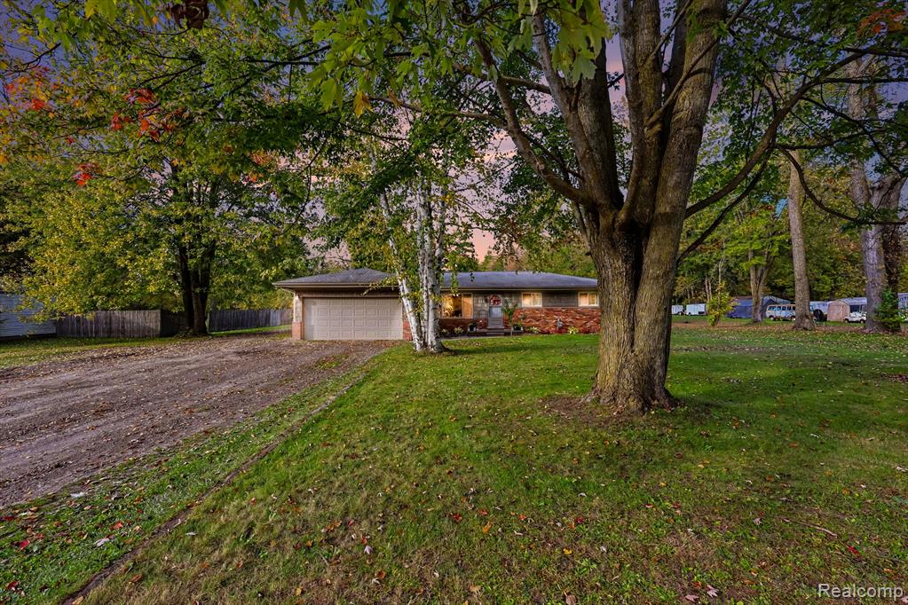 6266 Genaw Road Property Photo 1
