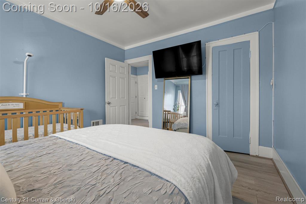 1920 Central Street Property Photo 11