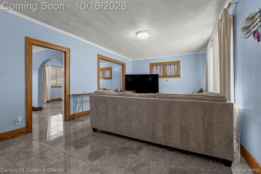 1920 Central Street Property Photo 14