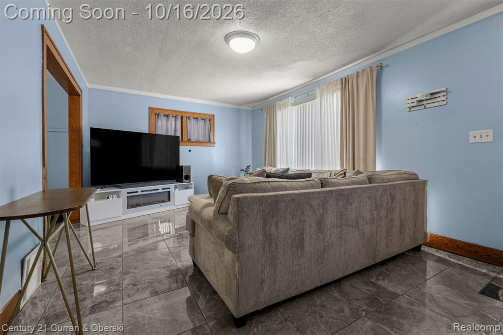 1920 Central Street Property Photo 15