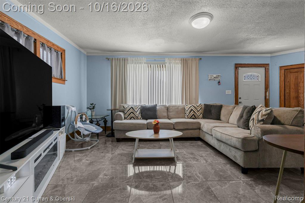 1920 Central Street Property Photo 16