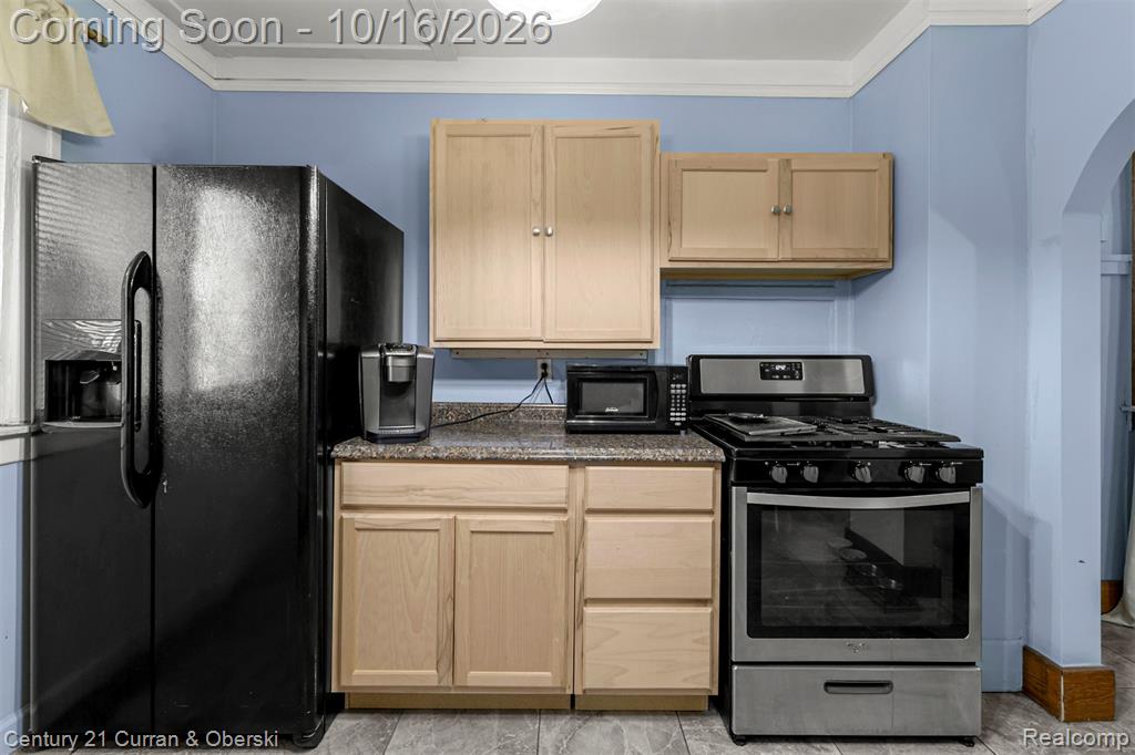 1920 Central Street Property Photo 23
