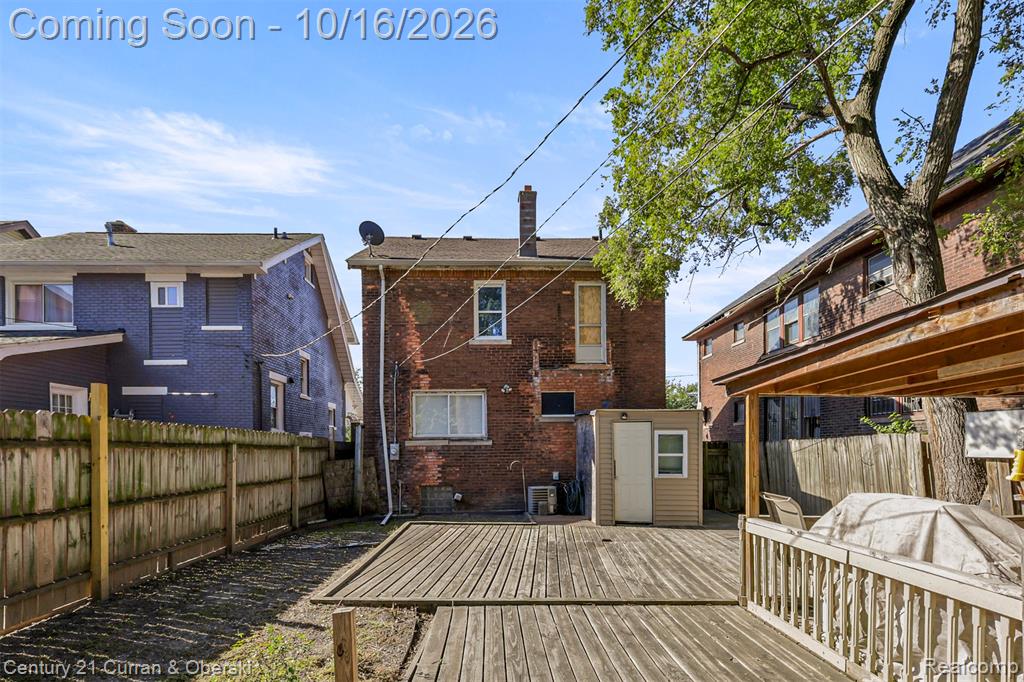 1920 Central Street Property Photo 32