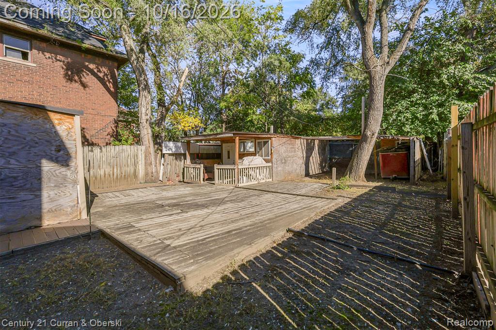 1920 Central Street Property Photo 34