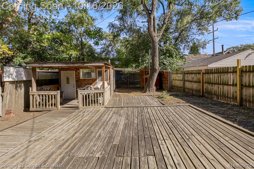 1920 Central Street Property Photo 35