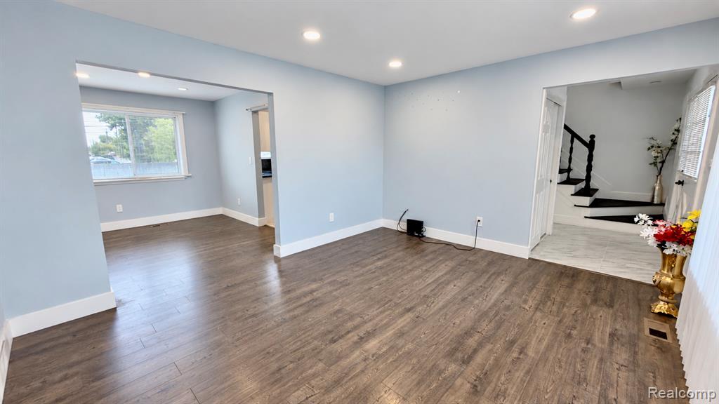 3528 Byrd Drive Property Photo 8