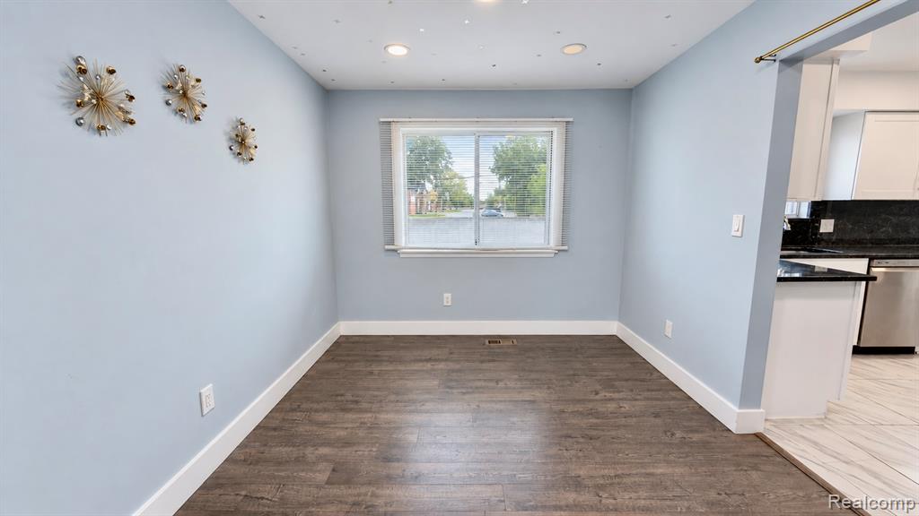 3528 Byrd Drive Property Photo 10