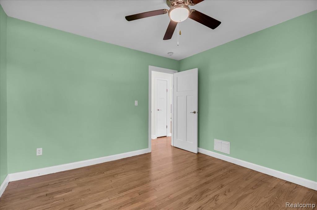 261 Preston Avenue Property Photo 19