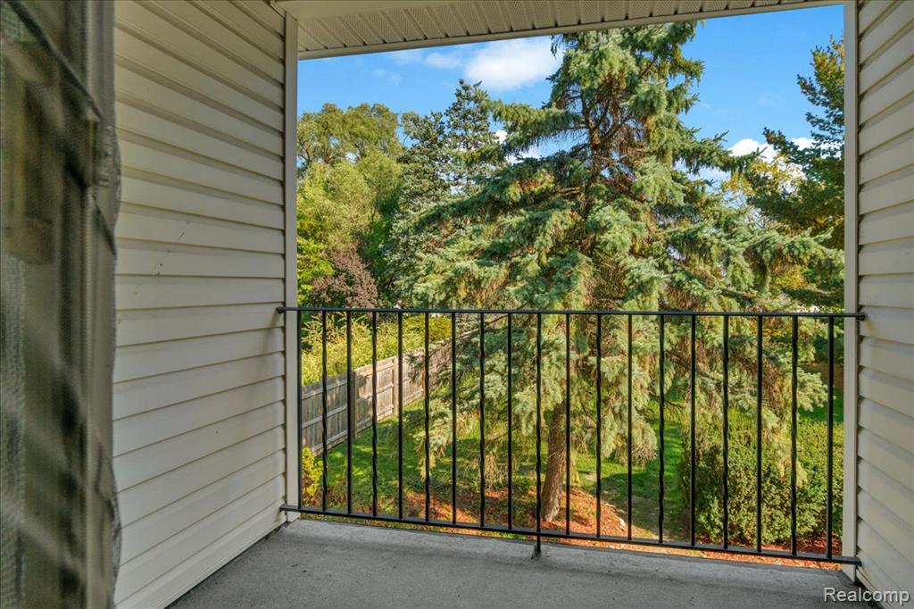 261 Preston Avenue Property Photo 32