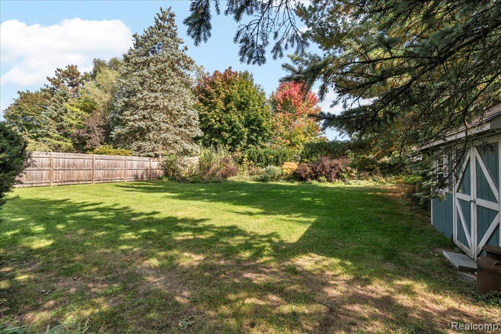261 Preston Avenue Property Photo 36