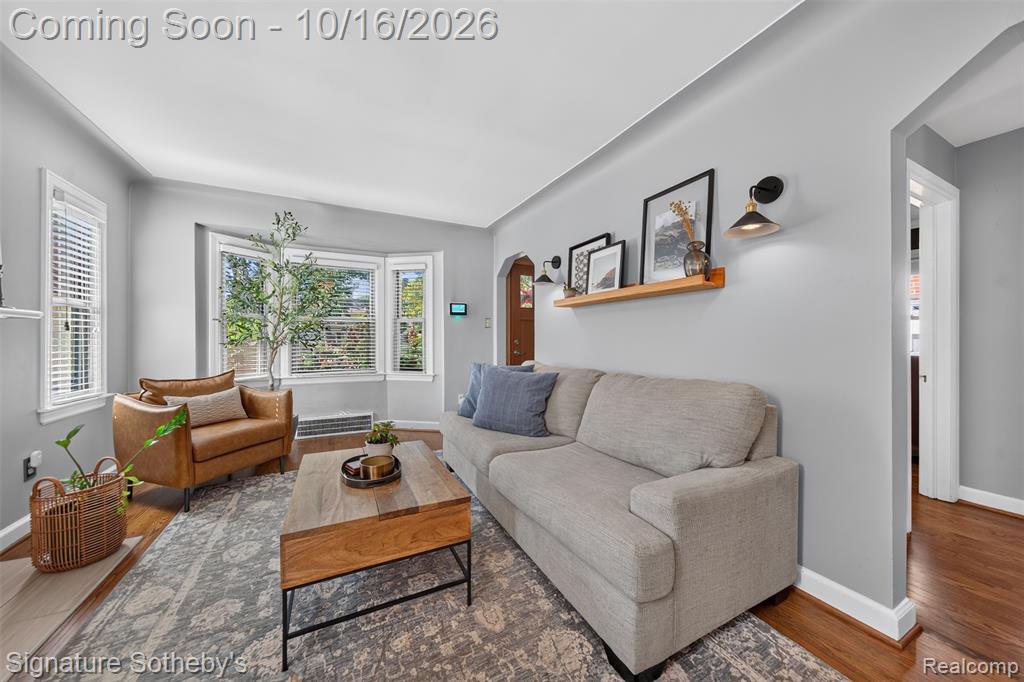 613 S Connecticut Avenue Property Photo 4