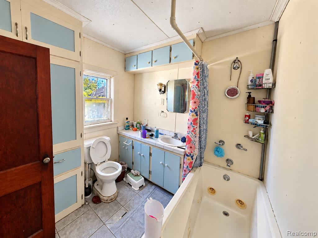 140 Handley Street Property Photo 6