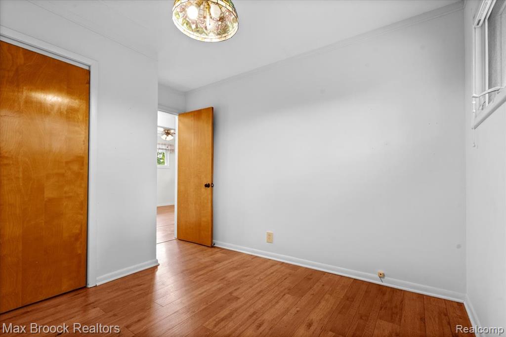 1330 N Oak Street Property Photo 17