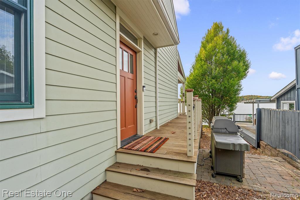 9377 Anne Street Property Photo 6