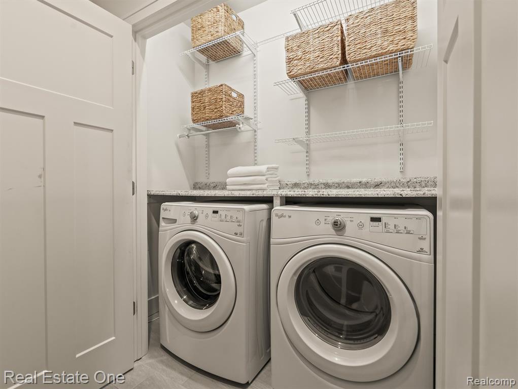 9377 Anne Street Property Photo 29